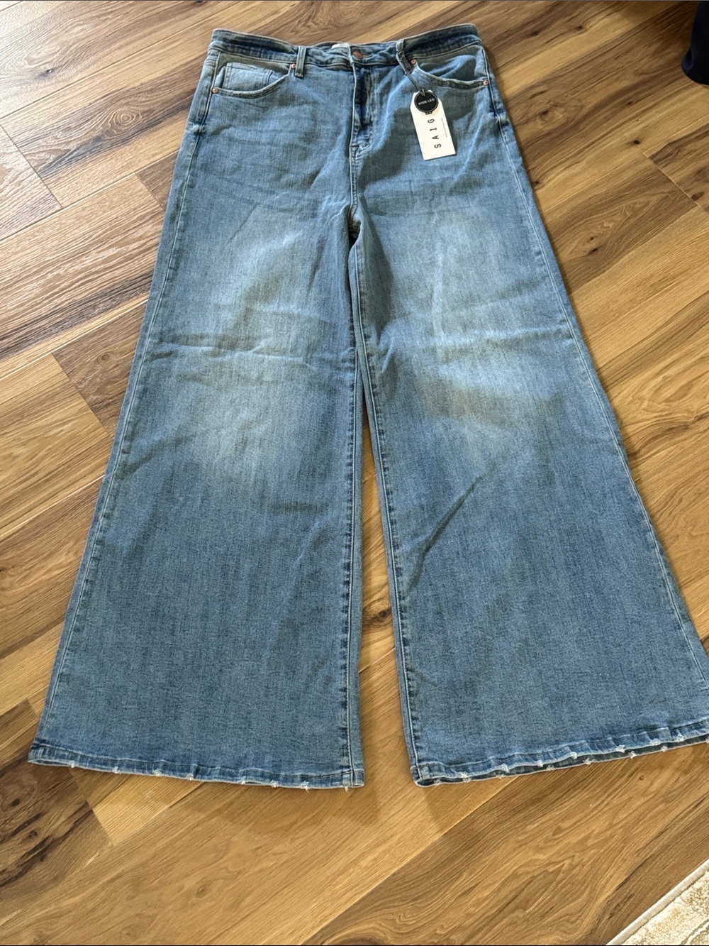SAIGE DENIM NWT High Rise Extreme Wide Leg Medium Wash Jeans 15 / 32W